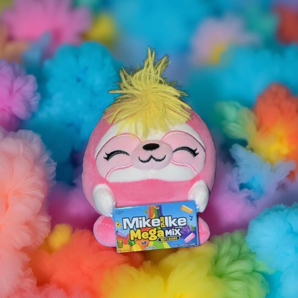 Snackles Mystery Plush Squishy Comfort Plush with Licensed Mike N Ike P9